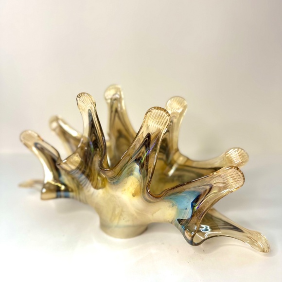 Glass Vase 7” x 13” x 2” - Picture 3 of 4